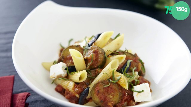 Salade de penne aux courgettes et au chèvre frais