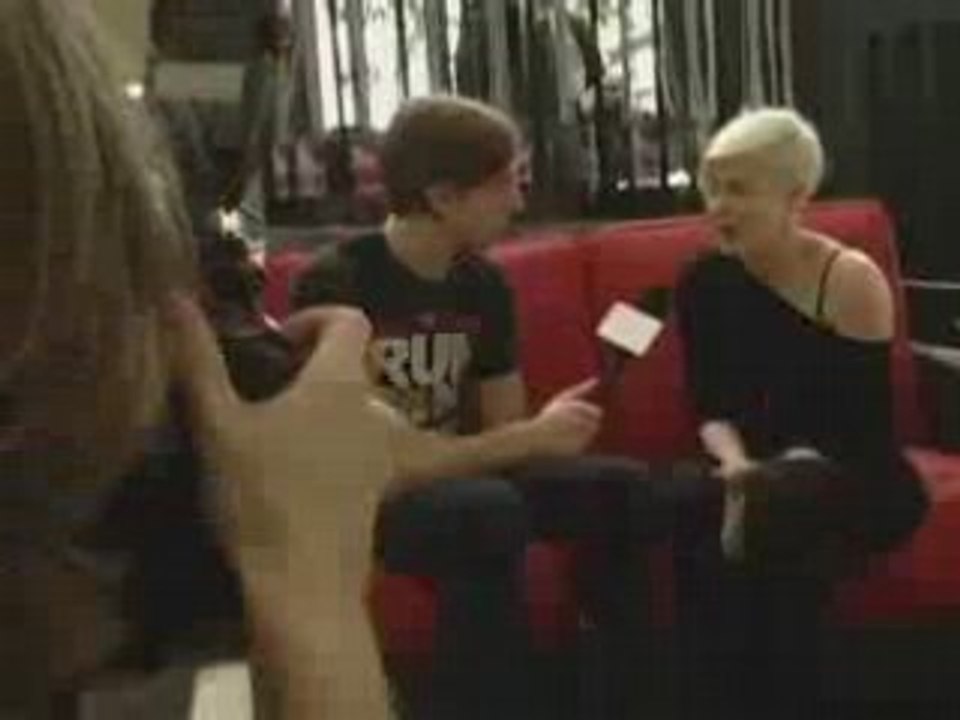 SXSW 2008: Robyn Interview
