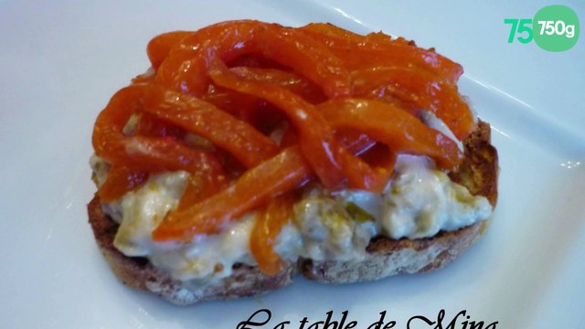 Caviar d'aubergines au chèvre frais et languettes de poivron