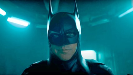 Michael Keaton's Batman Makes His Entry In The Flash