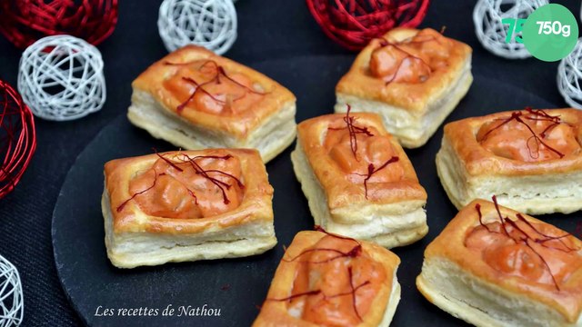 Minis bouchées feuilletées aux saint-jacques, crème tomatée au paprika et au cognac