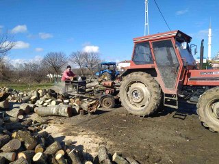 Çatalca'dan deprem bölgesine 250 ton yakacak odun yardımı