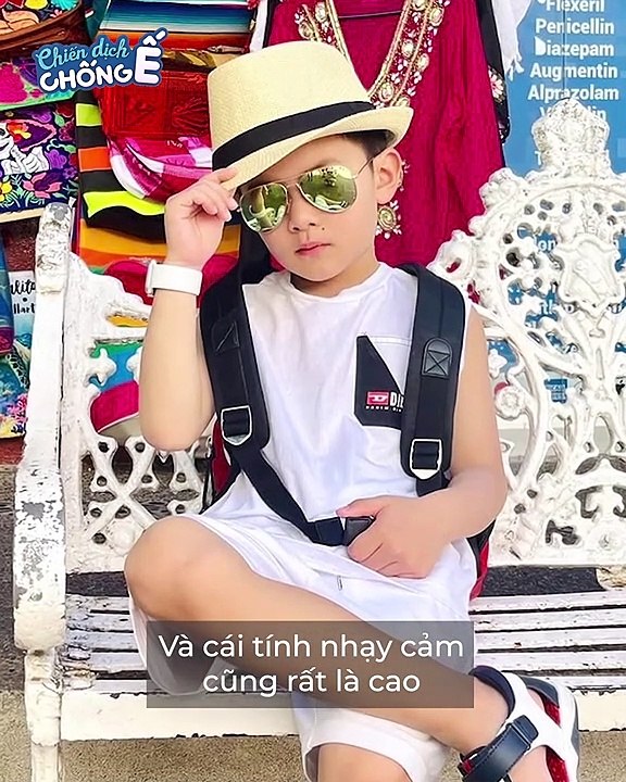 Cuộc sống của con trai Đan Trường khi ở cùng mẹ: 6 tuổi đã nói được 4 thứ tiếng | Điện Ảnh Net