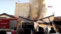 Bursa'da korkutan yangın! Alevler mobilya imalathanelerine sıçradı