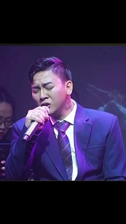 Hoài Lâm khoe giọng hát nội lực trong bài hát hit của Erik