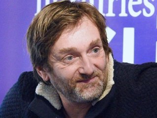 Il se rend au commissariat et affirme être l’un des deux hommes qui a quitté précipitamment le véhicule de Pierre Palmade