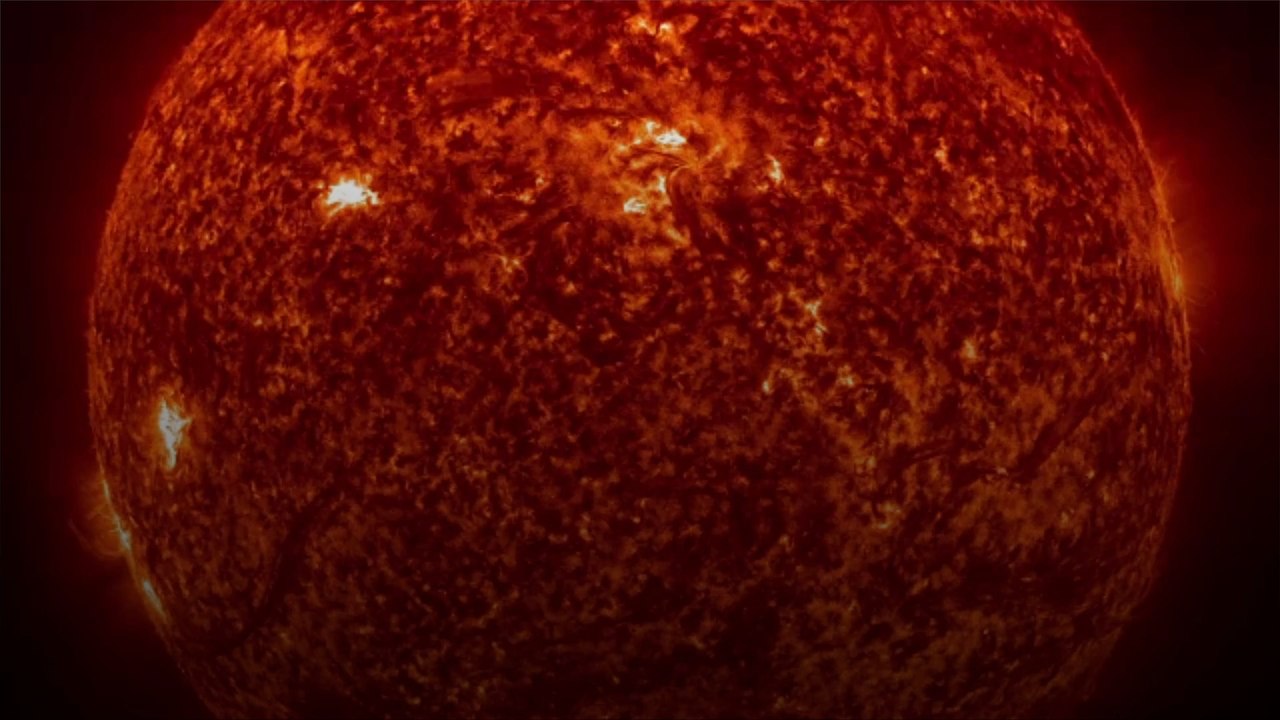 Les scientifiques sous le choc après qu'un morceau de soleil se soit détaché