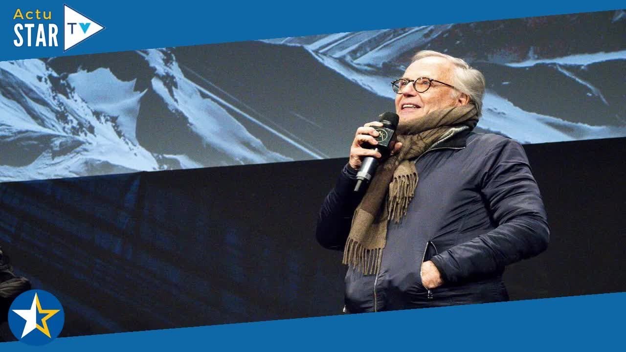"Il n'en a plus rien à cirer" : cet immense chanteur français qui fascine Fabrice Luchini pour des r