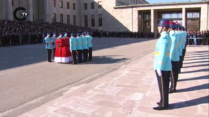 Deniz Baykal son yolculuğuna uğurlanıyor CHP Genel Merkezi'nde tören düzenlendi
