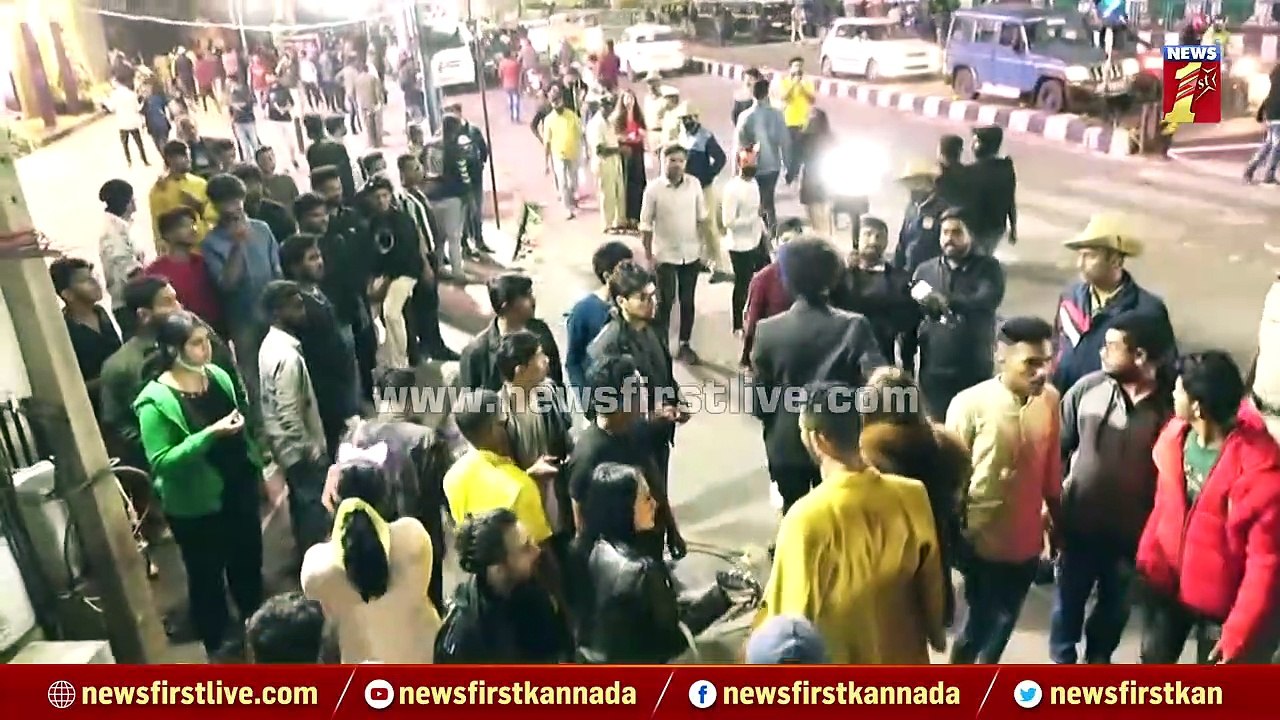 fight between Nigerians and bar owners in india..
