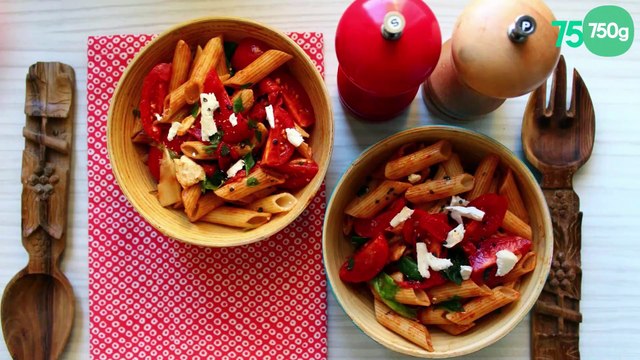 Salade de Penne rigate aux poivrons grillés et au chèvre