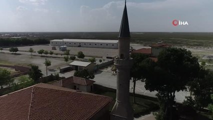Tadilattaki Ulu Cami'nin duvarlarındaki çatlaklıklar depremden genişledi