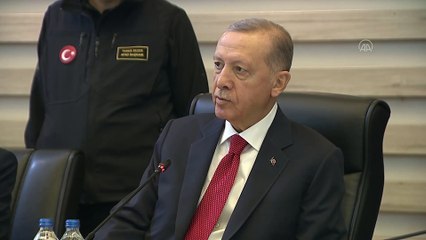 Cumhurbaşkanı Erdoğan AFAD merkezinde: Bu millet bu felaketin de altından kalkar