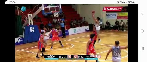 Gresca de grandes consideraciones en un partido de la Liga Argentina de básquetbol