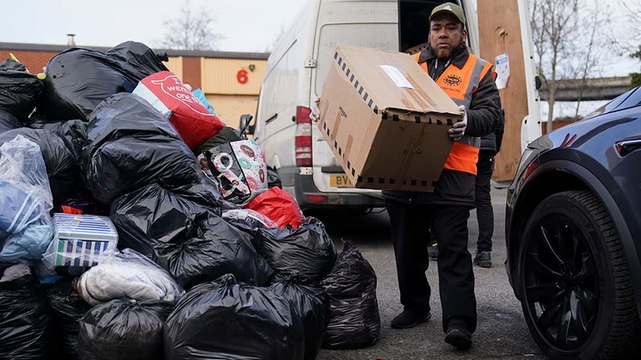 Earthquake victims have ‘lost everything’ say relatives as they continue to collect donations