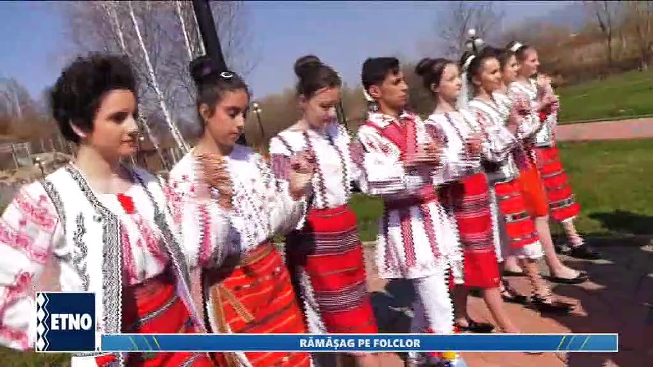 Elisabeta Turcu - La multi ani, omule bun (Ramasag pe folclor - ETNO TV - 25.04.2022)