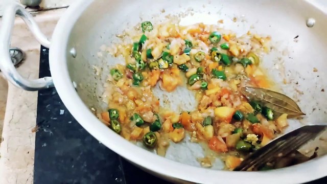 Chicken Ka Salan | Chicken Curry | Chicken Gravy Recipe | Pakistani Recipe #chickengravyrecipe #chickenrecipesfordinner #chickencurry #chickengravy #ho