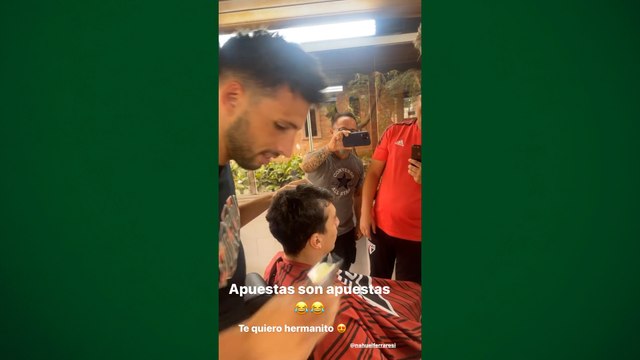 Ferraresi cumpre promessa após gols de Calleri e Galoppo em vitória do São Paulo e fica careca