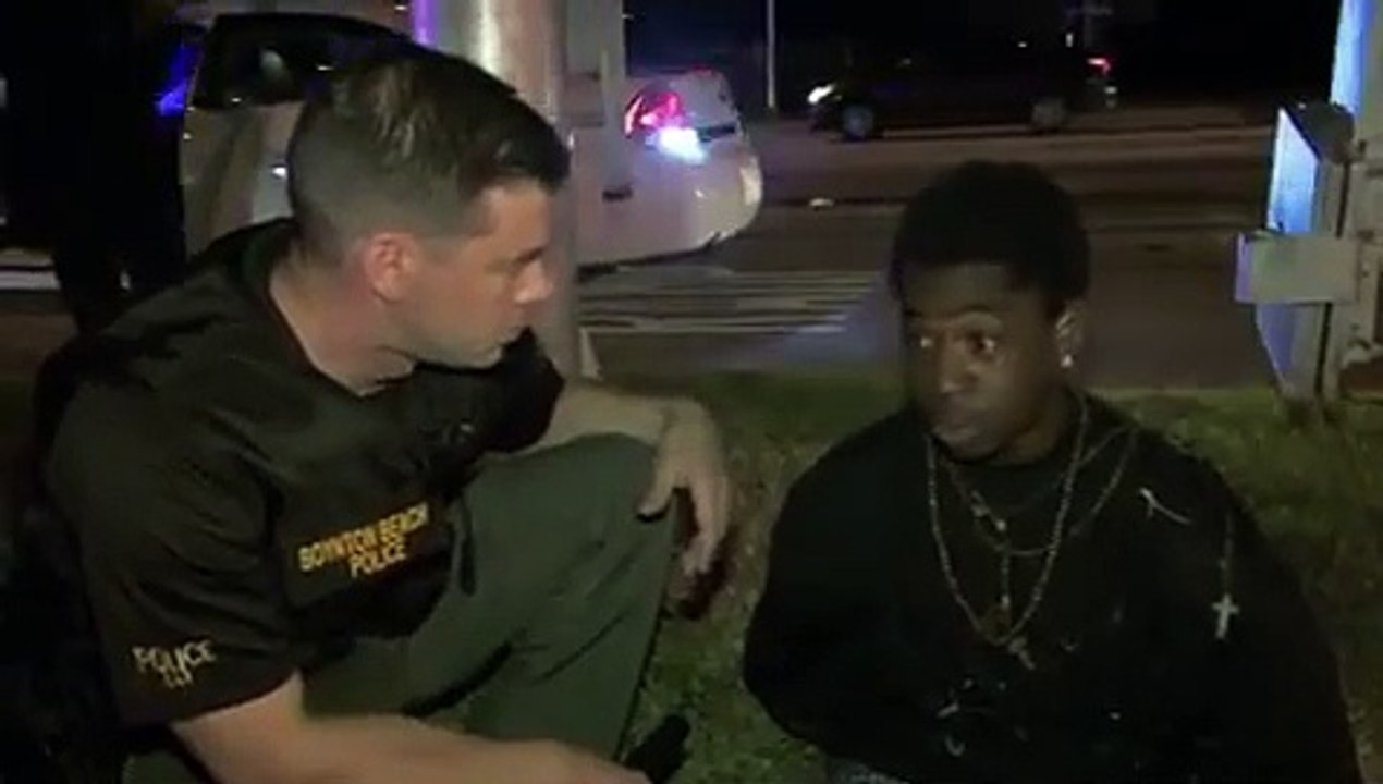 Cops - Se22 - Ep35 HD Watch