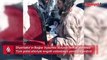 Diyarbakır polisi, enkaz alanında engelli vatandaşa elleriyle yemek yedirdi
