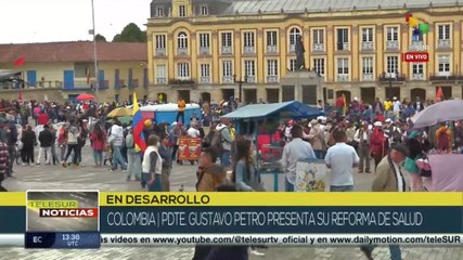 Colombianos se reúnen para la presentación de la reforma de salud