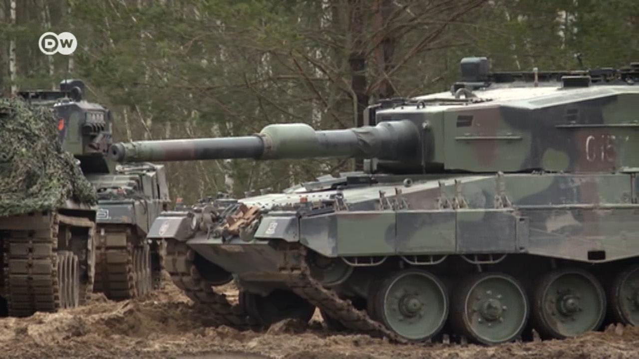 Как польские военные учат украинцев управлять танками Leopard-2 (14.02.2023)