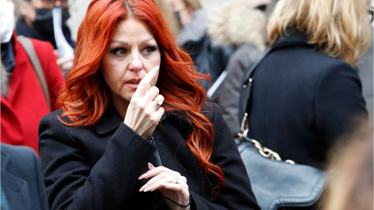 Voici - "Ça ne change rien à ma vie" : les confidences cash de Cindy Sander sur les 20 ans de la Nouvelle Star