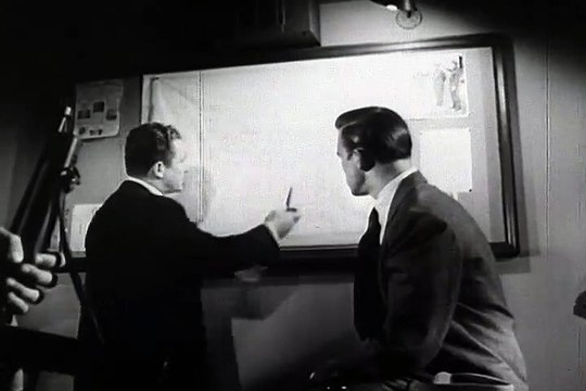 He Walked By Night (1948) - Full Movie Richard Basehart, Scott Brady, Roy Roberts part 2 2