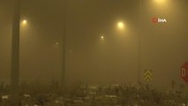 Aksaray'da yoğun sis görüş mesafesini 10 metreye kadar düşürdü
