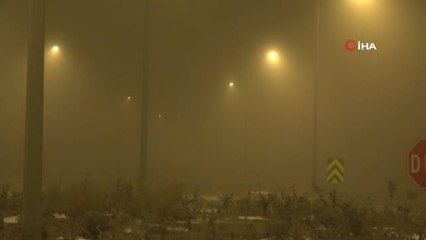 Aksaray'da yoğun sis görüş mesafesini 10 metreye kadar düşürdü