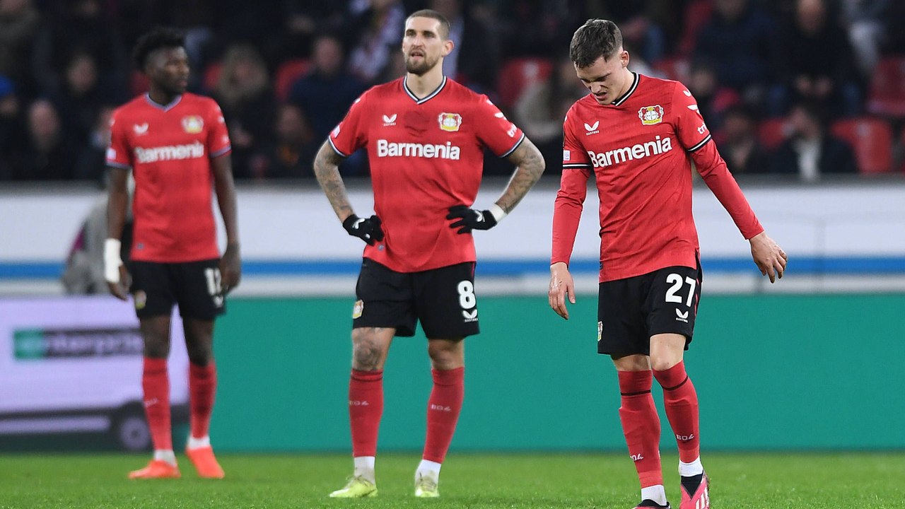 'Spielerischer Offenbarungseid, erschreckende Schwächen': Leverkusen droht das frühe Aus