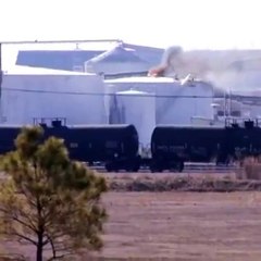 #Warning_ A fire breaks out at a chemical tank that leads to temporary evacuations