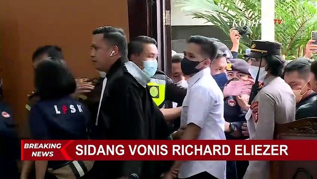 Siap Jalani Sidang Vonis, Ini Momen Richard Eliezer Masuki Ruang Sidang!