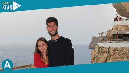 Zinédine Zidane : Baiser de l'amour pour son fils Théo, totalement in love de la belle Alba