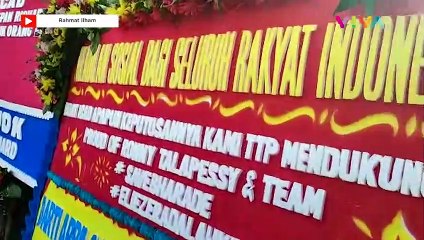 Terlihat Tegang, Momen Kedatangan Bharada E di PN Jaksel