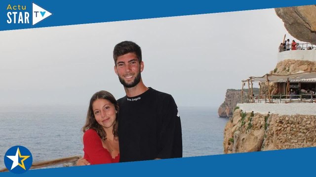 Zinédine Zidane : Baiser de l'amour pour son fils Théo, totalement in love de la belle Alba