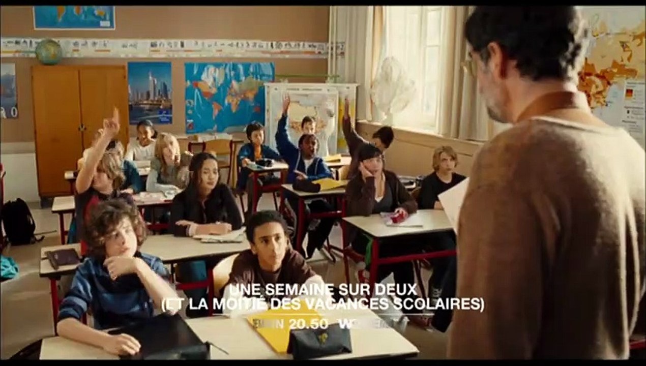 Une semaine sur deux et la moitié des vacances scolaires (2009) avec mathilde seigner (480p_25fps_H264-128kbit_AAC)