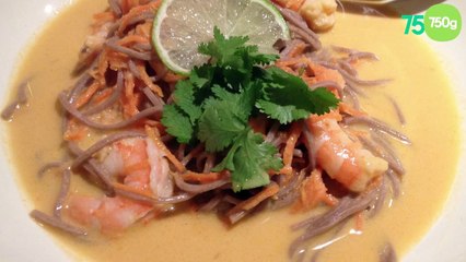 Soupe de crevettes et soba au lait de coco