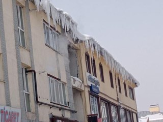 ÇALDIRAN DONDU; EKSİ 33,5