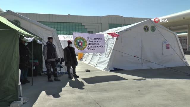 Filipinliler 8 Bin 810 kilometreden Adıyaman'a gelip sahra hastanesi kurdu