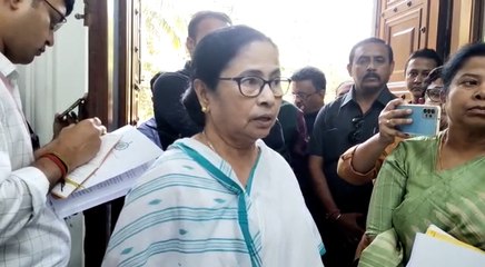 বিবিসি-র অফিসে আয়কর দফতরের তল্লাশি বিজেপির রাজনৈতিক প্রতিহিংসার ফল : মমতা | Oneindia Bengali