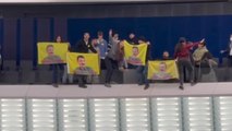 Activistas kurdos interrumpen con sus protestas el pleno de la Eurocámara