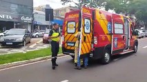 Idosa é atropelada ao atravessar fora da faixa de pedestre na Av. Paraná, em Umuarama