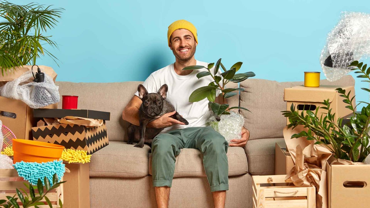 Einzimmerwohnung einrichten: Die besten Platzspar-Tricks für kleine Räume