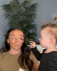Toddler Takes Over Mom's Makeup: A Beauty Tutorial You Can't Miss!
