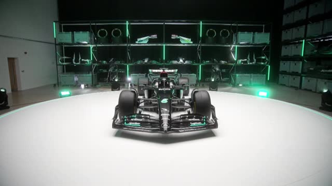 Mercedes präsentiert den neuen wagen für 2023