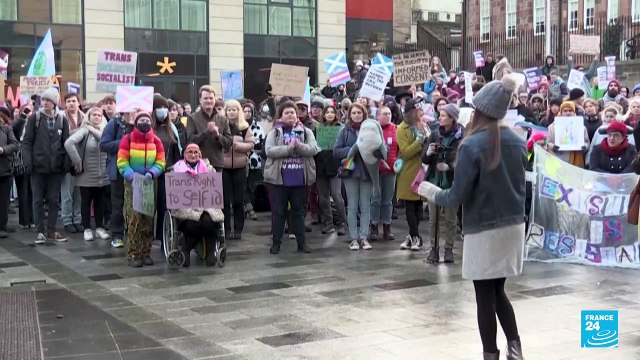 Nicola Sturgeon, primera ministra de Escocia, presentó su dimisión