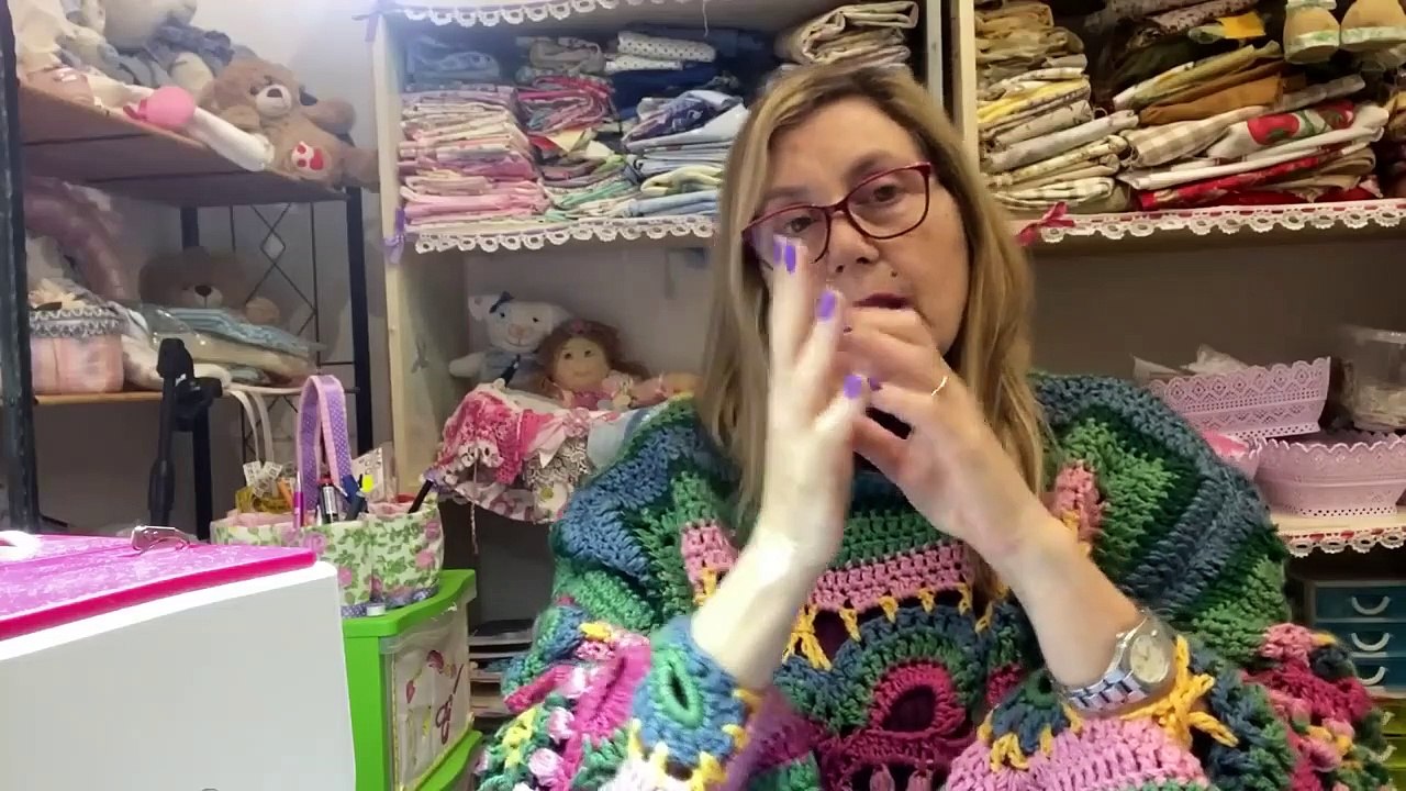 Il lenzuolo completo di sotto e federa e coperta