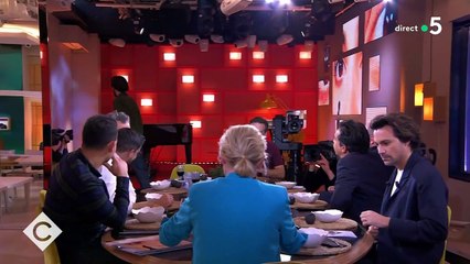 Malaise pour Lomepal et Mathieu Kassovitz dans C à vous la suite le mardi 14 février 2023 sur France 5