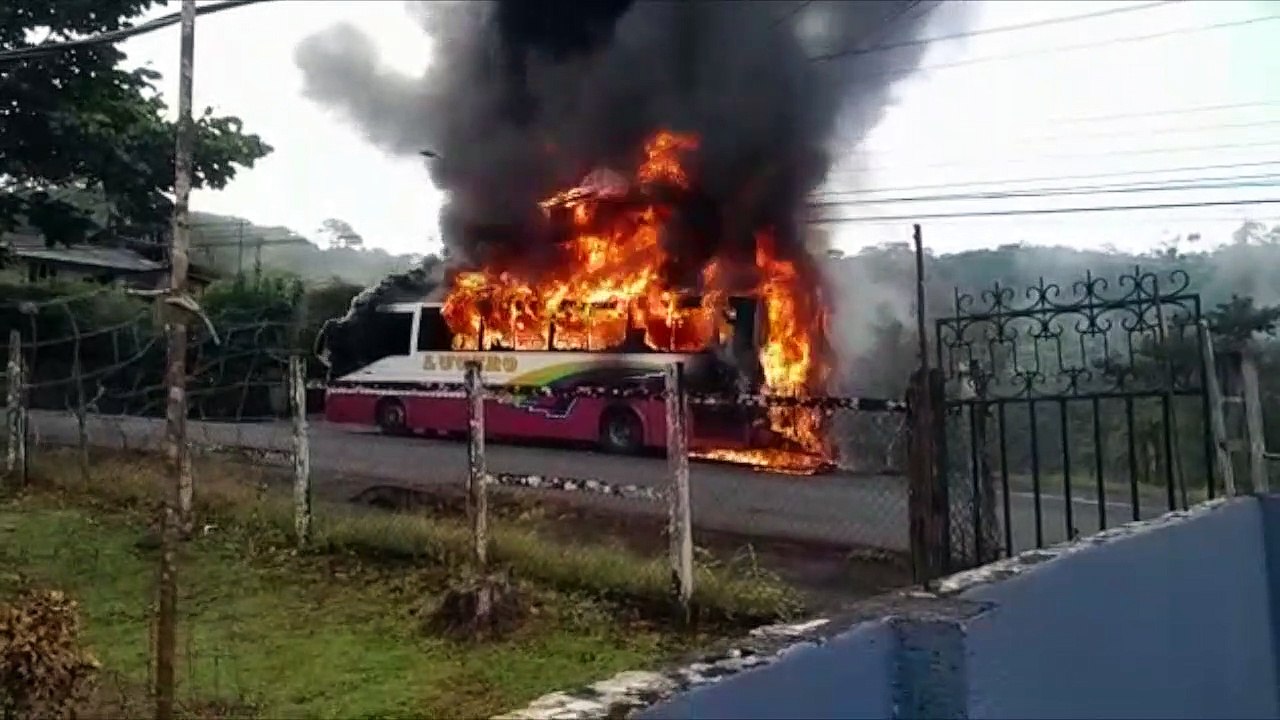 BUS QUEMADO